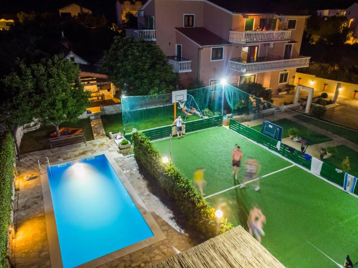 Apartments Mirko Seget Vranjica Eksteriør bilde