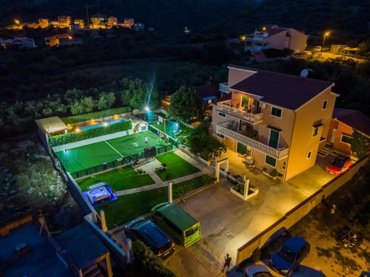 Apartments Mirko Seget Vranjica Eksteriør bilde