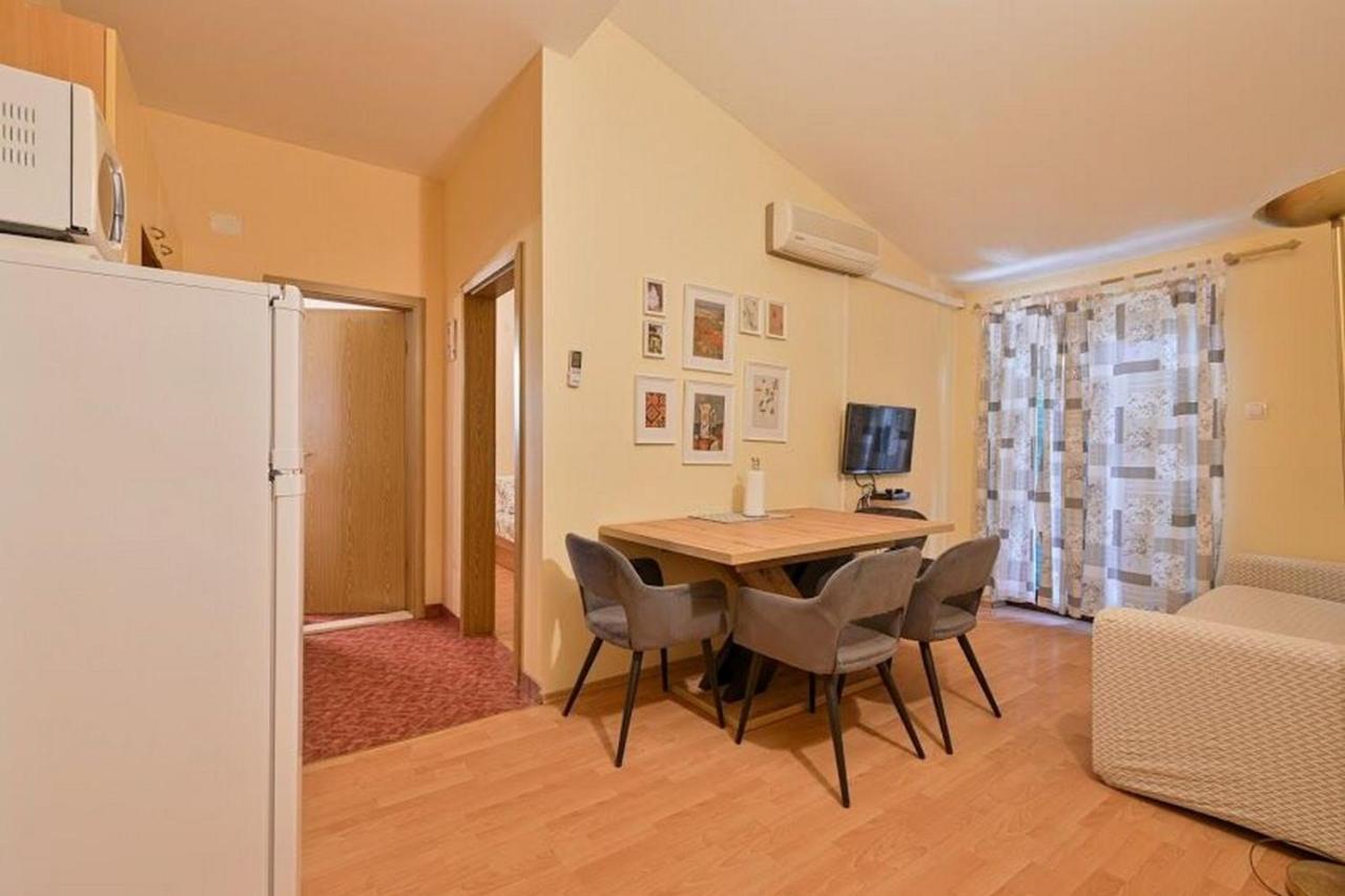 Apartments Mirko Seget Vranjica Eksteriør bilde