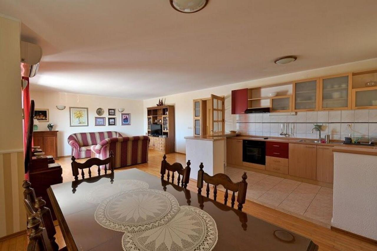 Apartments Mirko Seget Vranjica Eksteriør bilde
