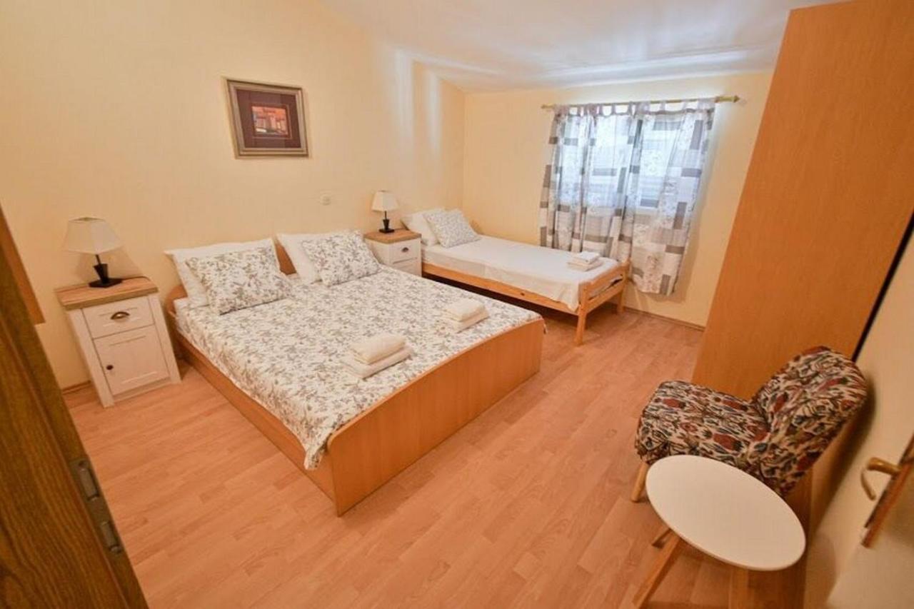 Apartments Mirko Seget Vranjica Eksteriør bilde