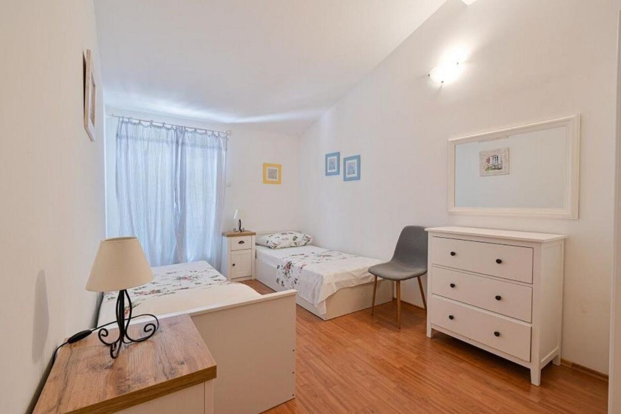 Apartments Mirko Seget Vranjica Eksteriør bilde